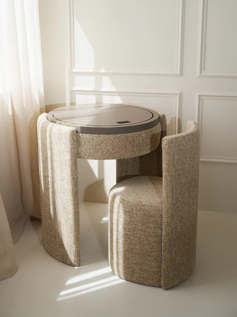 Norveta Vanity Table